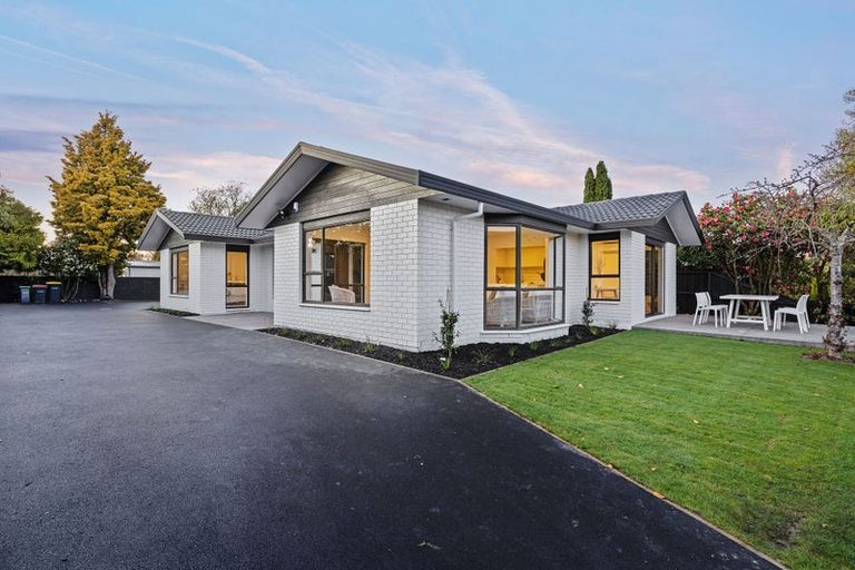 Photo of property in 5 Cricklewood Place, Avonhead, Christchurch, 8042