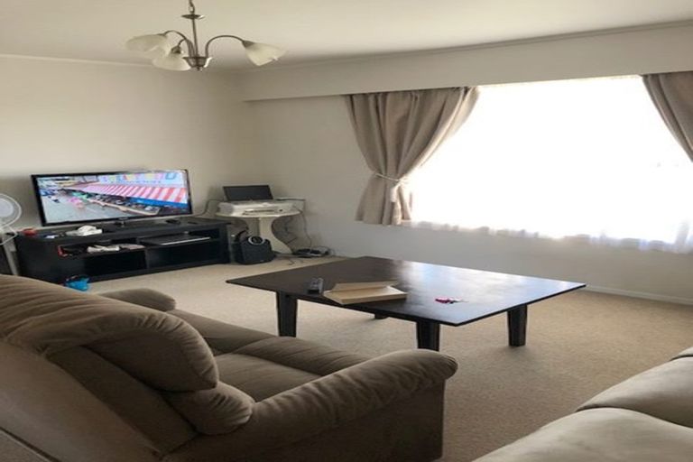 Photo of property in 1/5 Onslow Road, Papakura, 2110