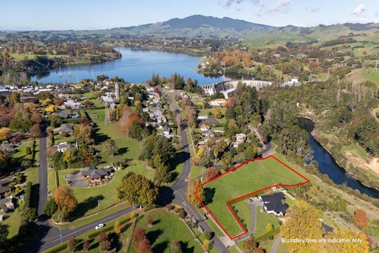 Photo of property in 7 Riverside Lane, Karapiro, Cambridge, 3494