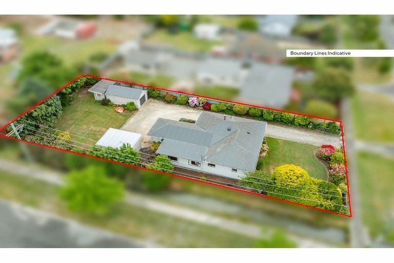 Photo of property in 16 Ritso Street, Darfield, 7510