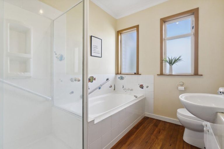 Photo of property in 53 Hector Street, Seatoun, Wellington, 6022