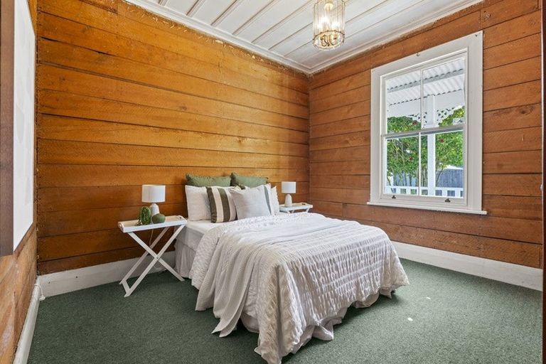 Photo of property in 2 Centennial Park Road, Wellsford, 0900