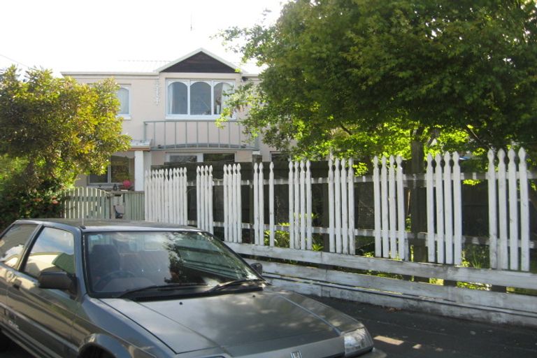 Photo of property in 2d Chaucer Street, Sydenham, Christchurch, 8023