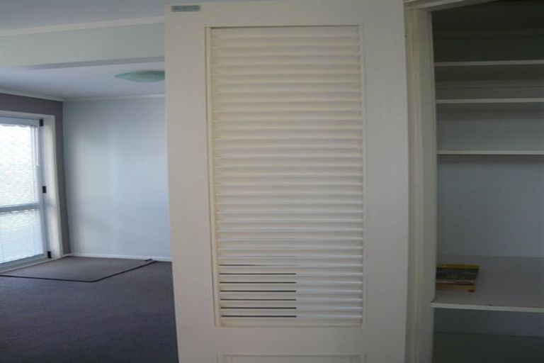 Photo of property in 50 Golf Road, New Lynn, Auckland, 0600