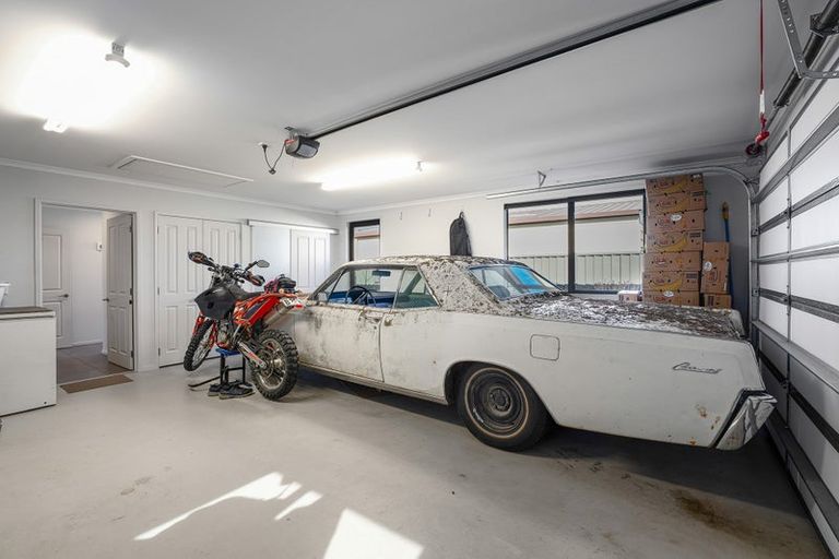 Photo of property in 28 Matthews Crescent, Cromwell, 9310