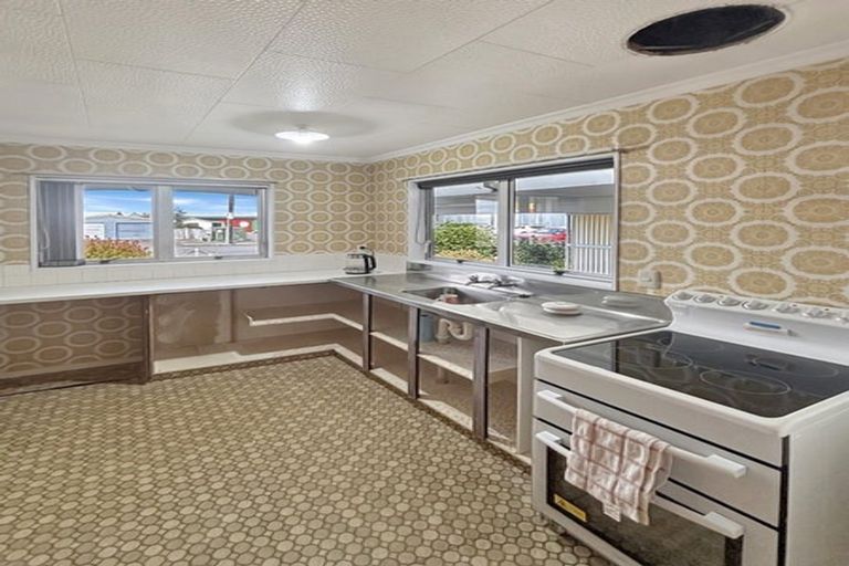 Photo of property in 2a Hunter Street, Dannevirke, 4930