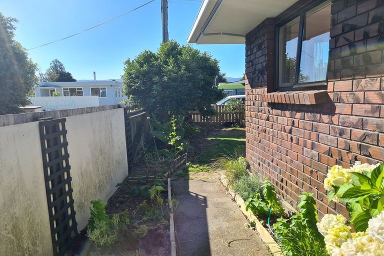 Photo of property in 55a Kempton Street, Greytown, 5712