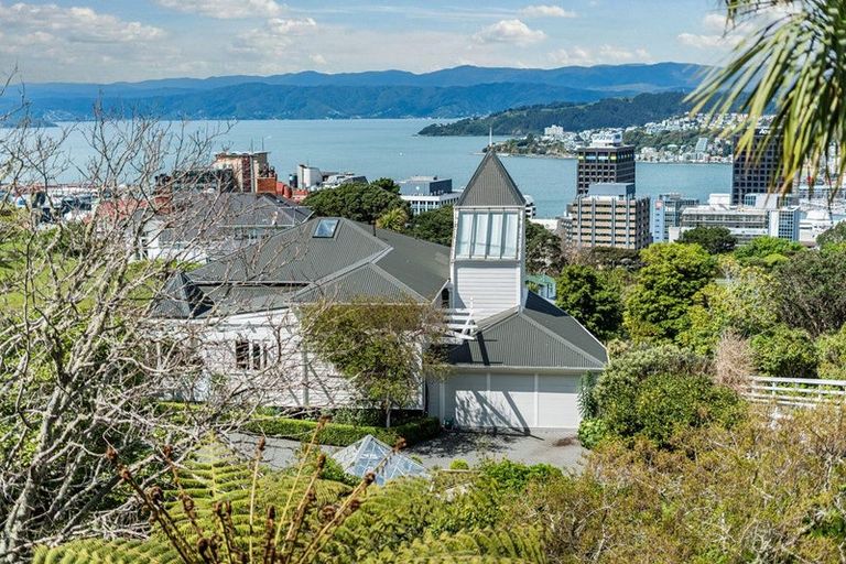 Photo of property in 3 Rawhiti Terrace, Kelburn, Wellington, 6012