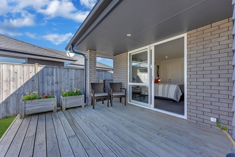 Photo of property in 9 Mutetai Road, Clarks Beach, 2122