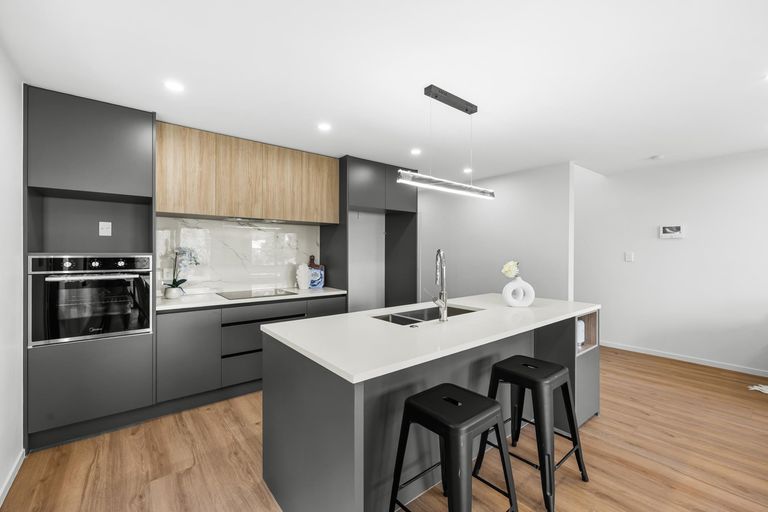 Photo of property in 12 Nanjing Road, Pukekohe, 2120