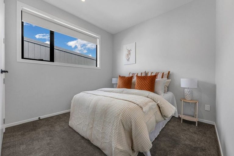 Photo of property in 2 Picnic Point Road, Hobsonville, Auckland, 0616