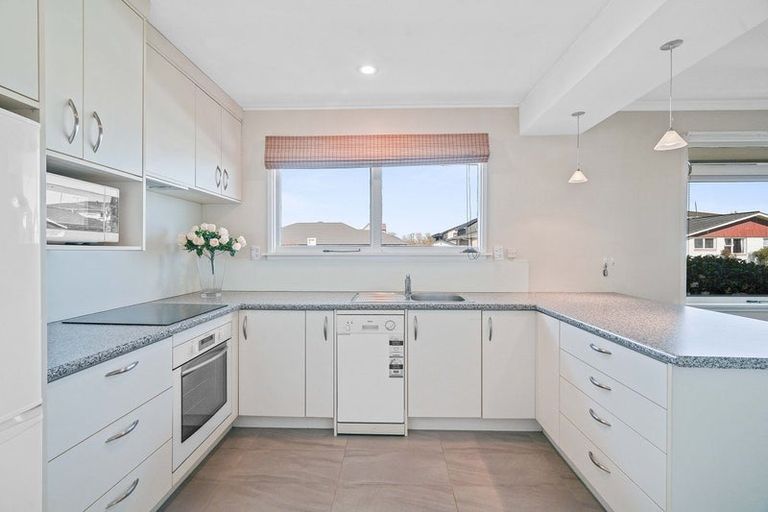 Photo of property in 7 Apollo Place, Papanui, Christchurch, 8052
