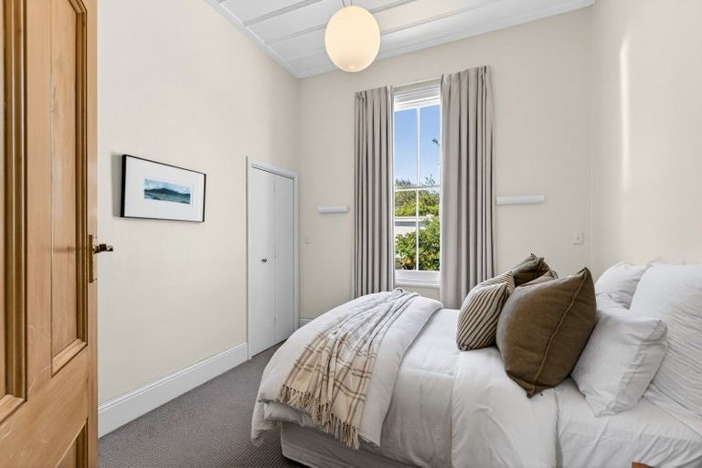 Photo of property in 9 Cobden Crescent, Bluff Hill, Napier, 4110
