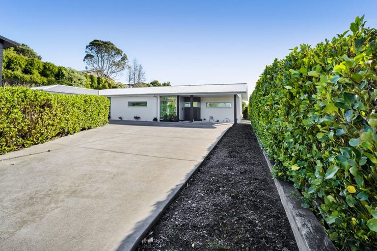Photo of property in 44 Fernbrook Drive, Hurworth, New Plymouth, 4310