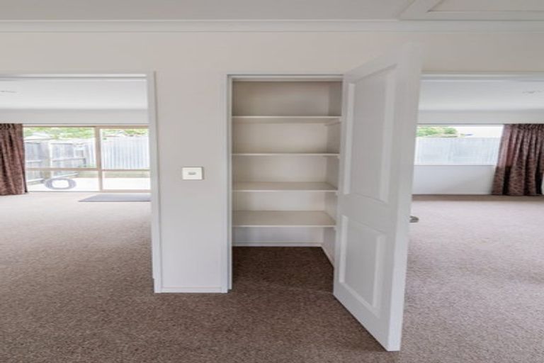 Photo of property in 3 Reeves Road, Rangiora, 7400