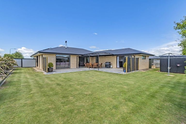 Photo of property in 13 Cressy Place, Darfield, 7510