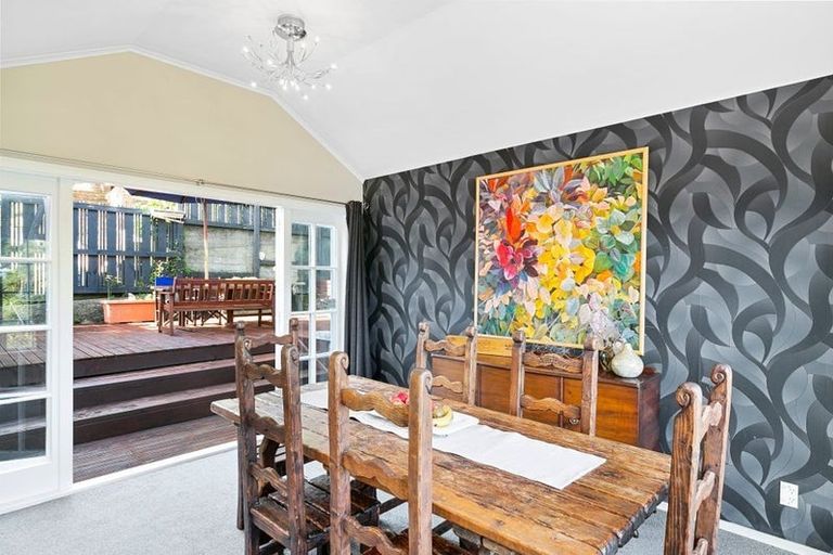 Photo of property in 14 Blakey Avenue, Karori, Wellington, 6012