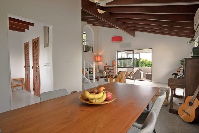 Photo of property in 2/15b Nandana Drive, Glen Eden, Auckland, 0602
