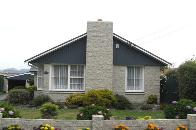 Photo of property in 37 Cedars Street, Hoon Hay, Christchurch, 8025