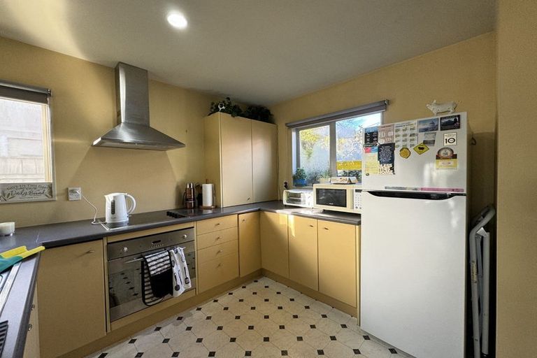 Photo of property in 1e Bould Street, Johnsonville, Wellington, 6037