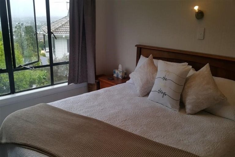 Photo of property in 18 Hillcrest Road, Hatfields Beach, Orewa, 0931