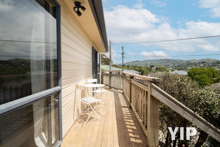 Photo of property in 2 Beazley Avenue, Paparangi, Wellington, 6037