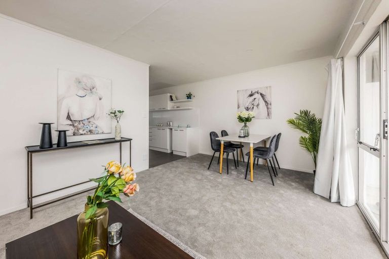 Photo of property in 2/91 Browns Road, Manurewa, Auckland, 2102