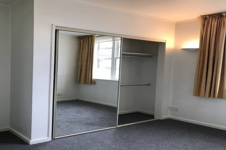 Photo of property in 37u9 Majoribanks Street, Mount Victoria, Wellington, 6011