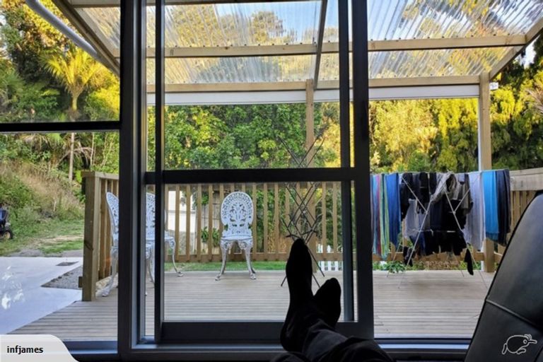 Photo of property in 146 Glenfield Road, Birkenhead, Auckland, 0626