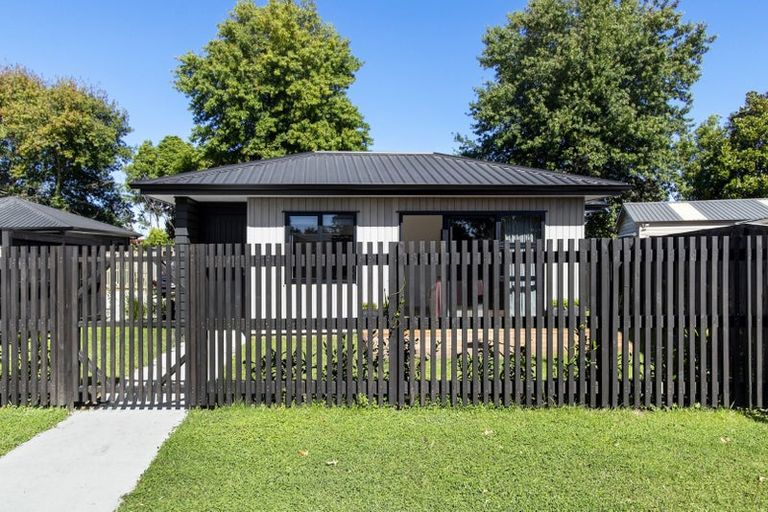 Photo of property in 1/59 Oakfield Crescent, Pukete, Hamilton, 3200