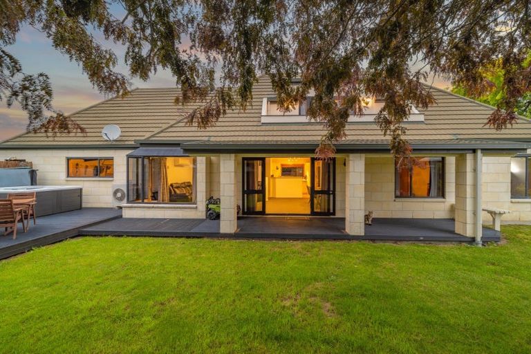 Photo of property in 14 Eders Road, Woodend, 7610