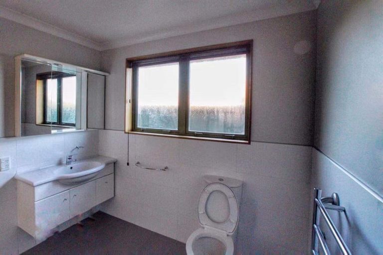 Photo of property in 9 Epsom Drive, Rangiora, 7400