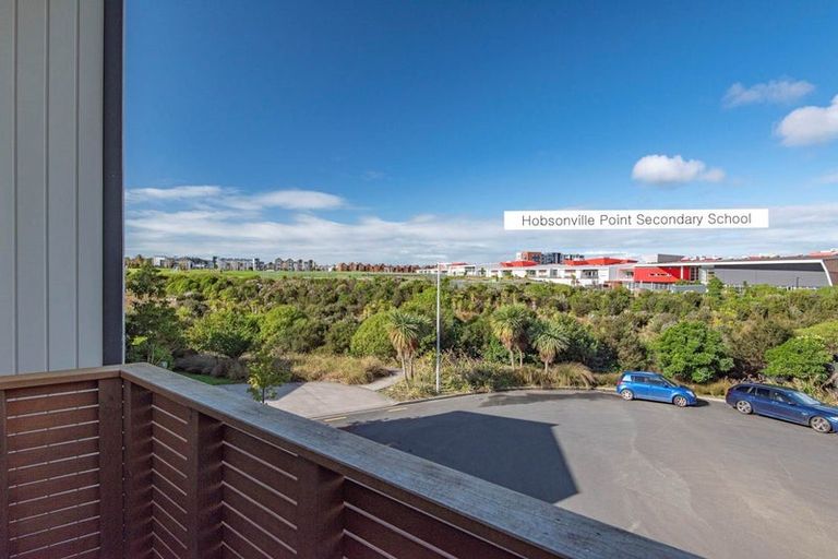 Photo of property in 22 Teal Way, Hobsonville, Auckland, 0616