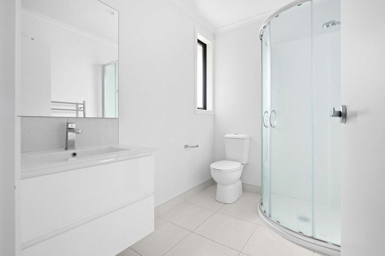 Photo of property in 53 Holland Road, Fairfield, Hamilton, 3214
