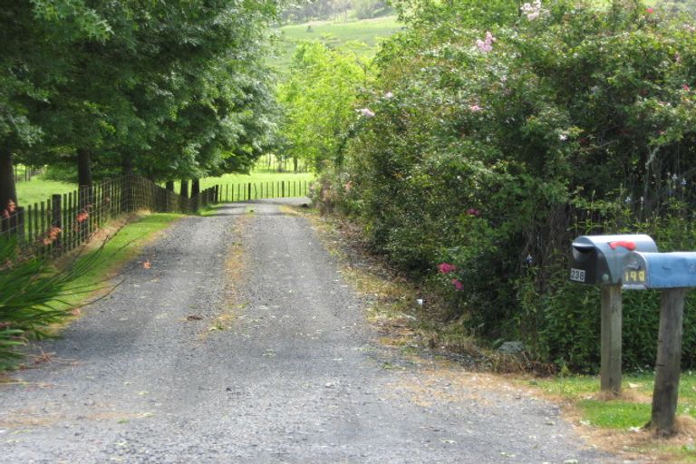 Photo of property in 210 Ponga Road, Opaheke, Papakura, 2584