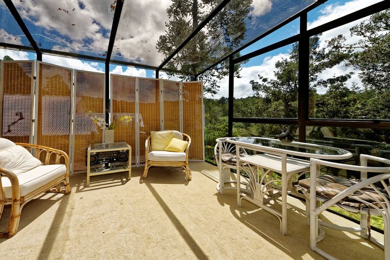 Photo of property in 11 Paturoa Road, Titirangi, Auckland, 0604