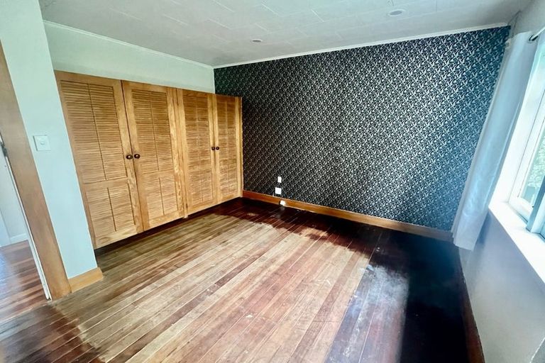 Photo of property in 61 Rua Road, Glen Eden, Auckland, 0602