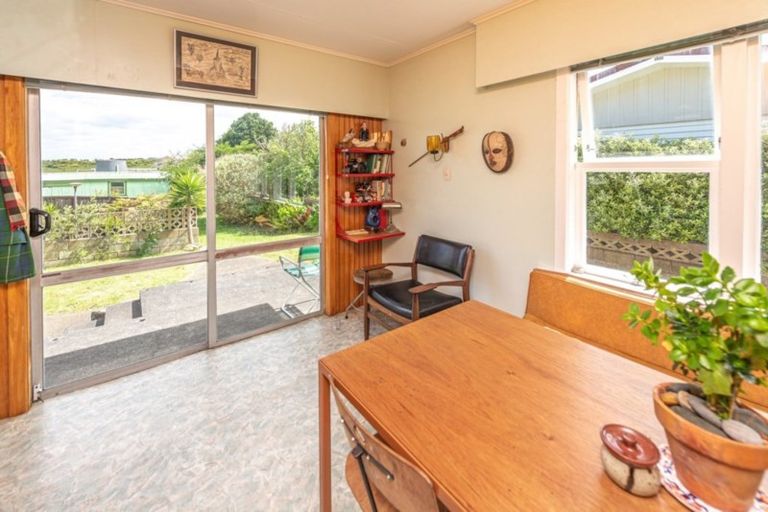 Photo of property in 43 Manuka Street, Castlecliff, Whanganui, 4501