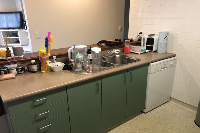 Photo of property in St Helens Apartments, 109 Coromandel Street, Newtown, Wellington, 6021