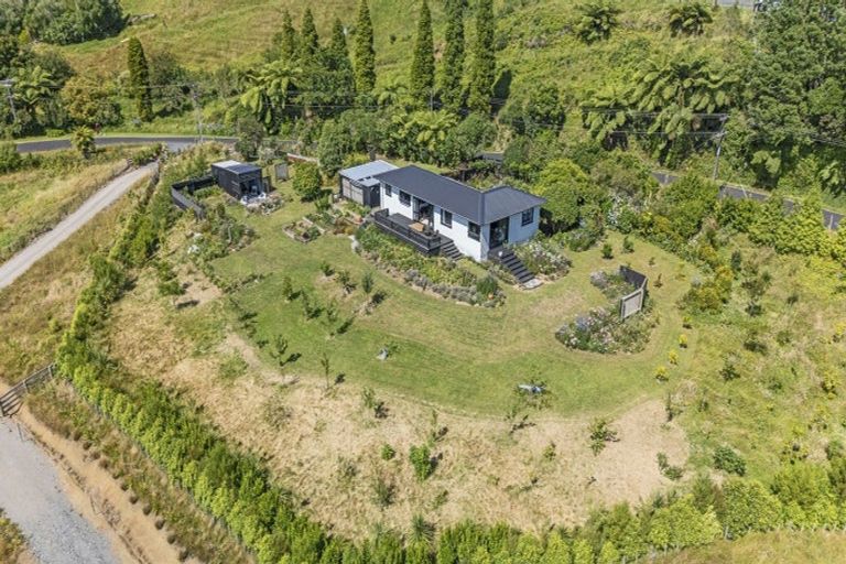 Photo of property in 70 Saxton Road, Upper Vogeltown, New Plymouth, 4371