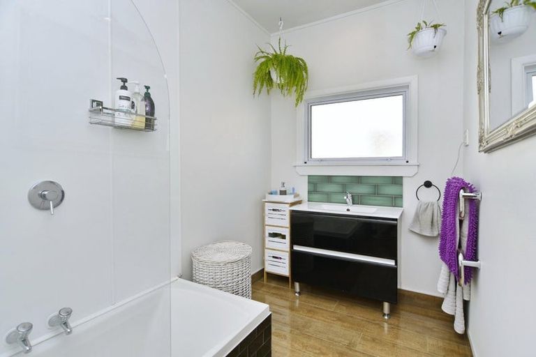 Photo of property in 30 Sewell Street, Kaiapoi, 7630