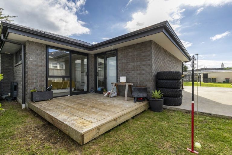 Photo of property in 32a Tokomaru Street, Welbourn, New Plymouth, 4312