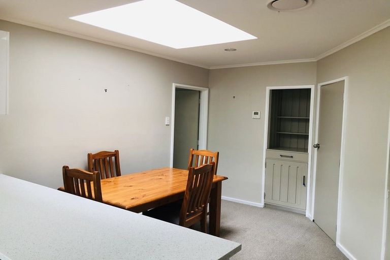 Photo of property in 25 Kent Terrace, Taradale, Napier, 4112