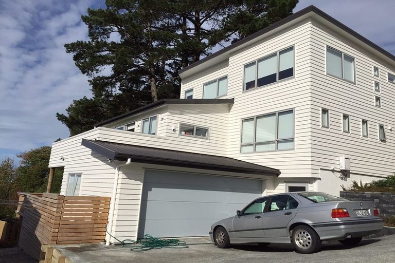 Photo of property in 104 Fairview Avenue, Fairview Heights, Auckland, 0632