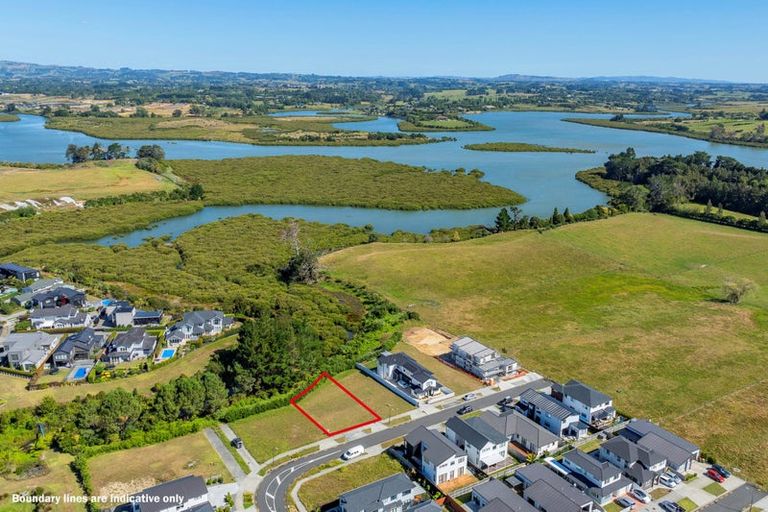 Photo of property in 5 Fjord Way, Karaka, Papakura, 2113