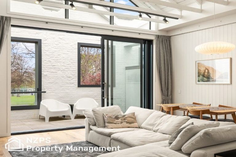 Photo of property in 378/1 Great King Street, North Dunedin, Dunedin, 9016