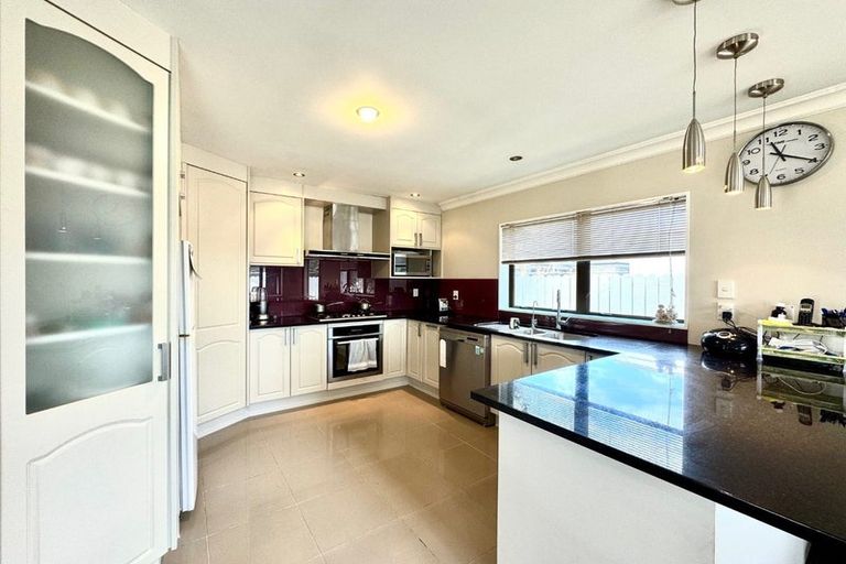 Photo of property in 77 Carruth Road, Papatoetoe, Auckland, 2025