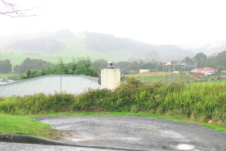 Photo of property in 28 Mcinnes Avenue, Te Kamo, Whangarei, 0112