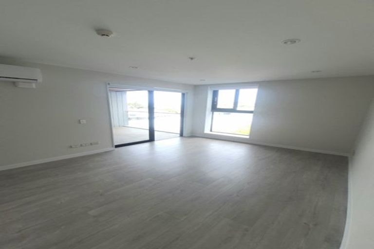 Photo of property in The Victor, 409/4 Bute Road, Browns Bay, Auckland, 0630