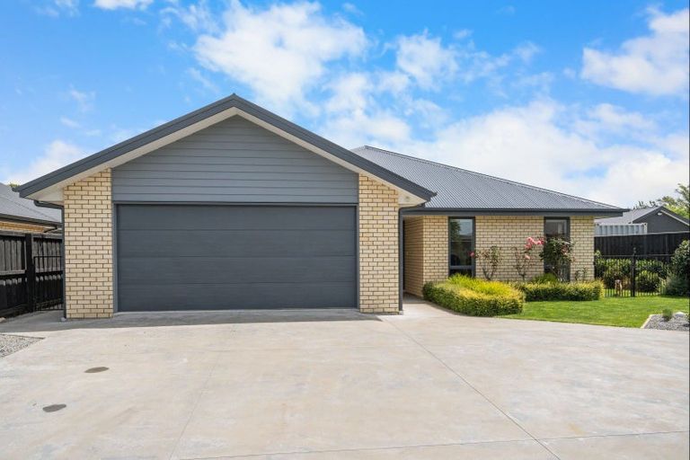 Photo of property in 16 Cherry Avenue, Darfield, 7510